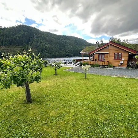 Casa vacanze Lakefront On Vravatn Kviteseid